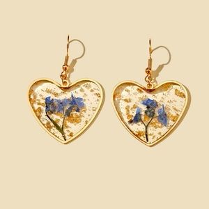 🪴 3for $12 🪴  Floral Heart Earrings w Gold Accent